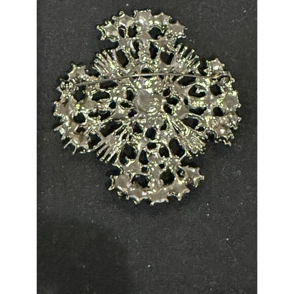 Set of 2 Vintage Style Black and White Rhinestone Brooches Pins Gold Tone - Picture 3 of 7